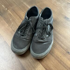 Vans Shoes Mens Size 11 Black Low Top Skate Canvas Lace Up Classic Sneakers
